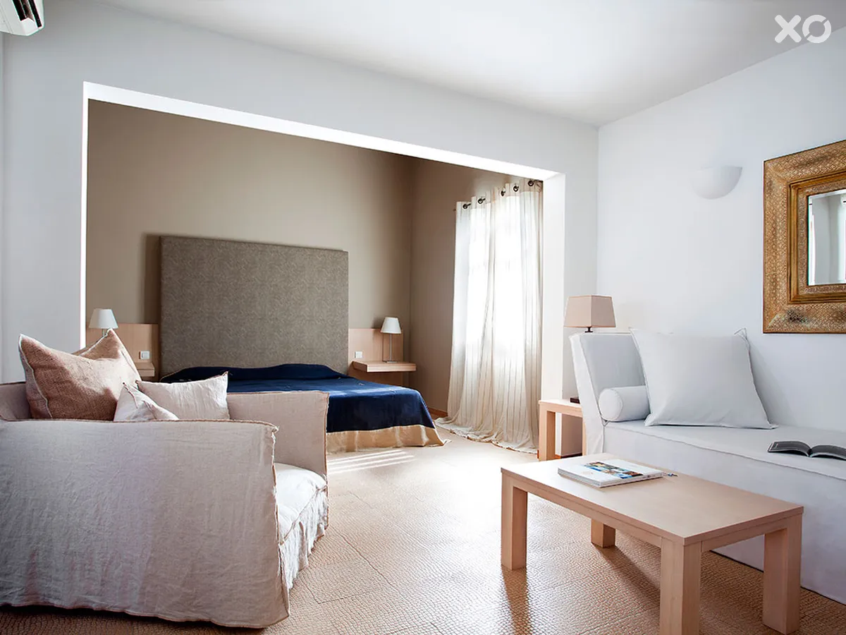 Minos Beach Art Hotel