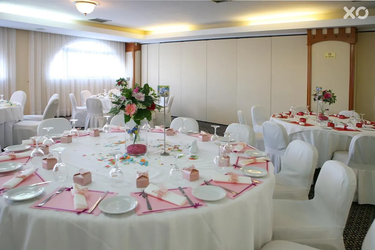 Navarria Hotel