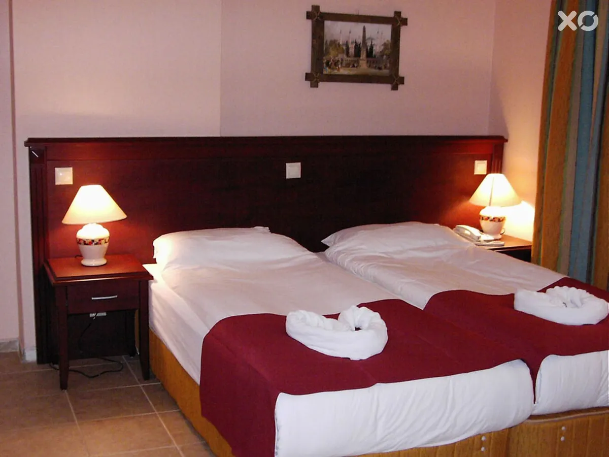 Acropol Beach Hotel