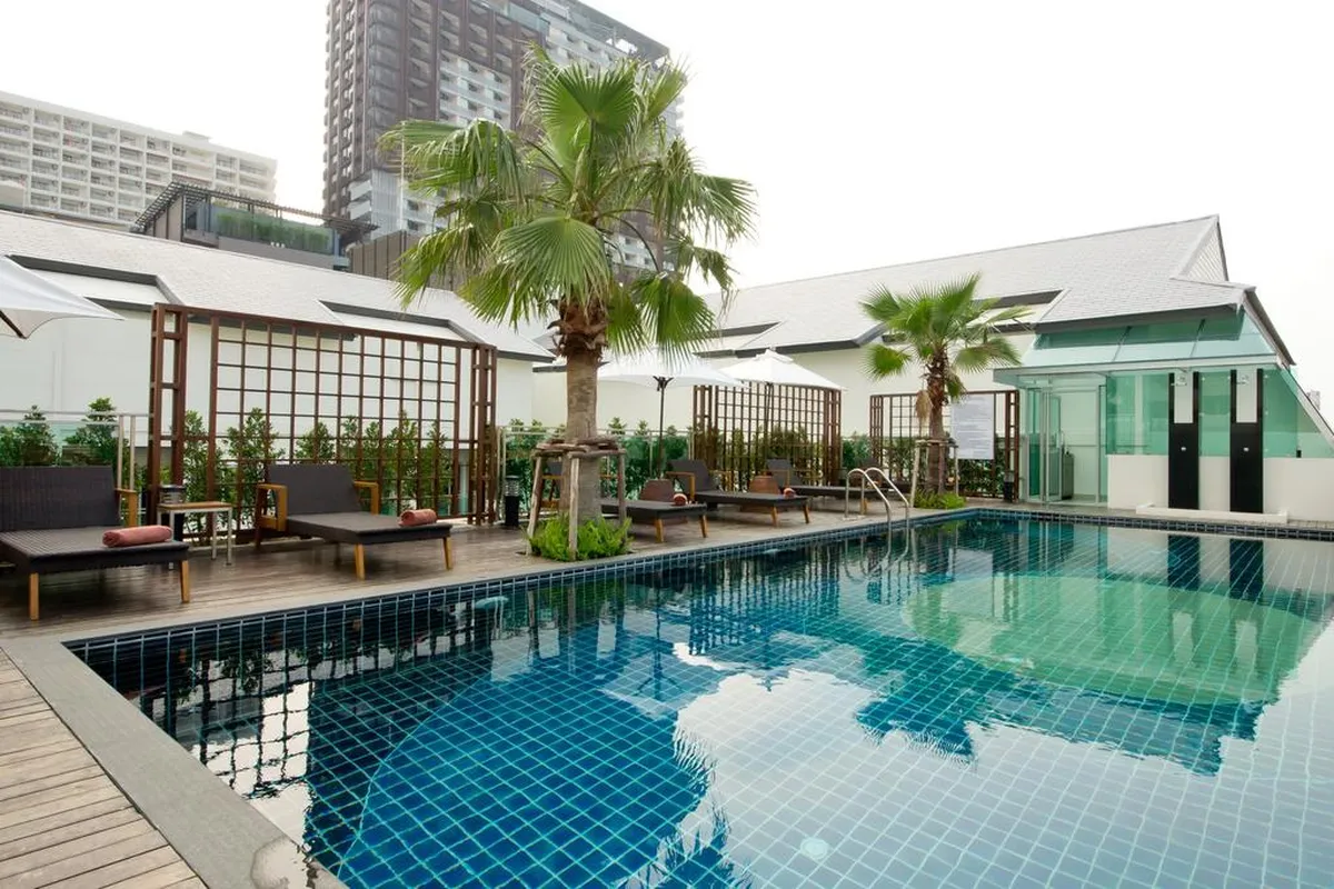 Sunshine Hotel & Residences