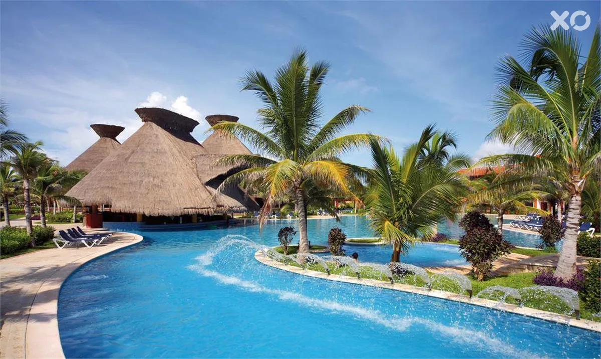 Barcelo Maya Grand Resort