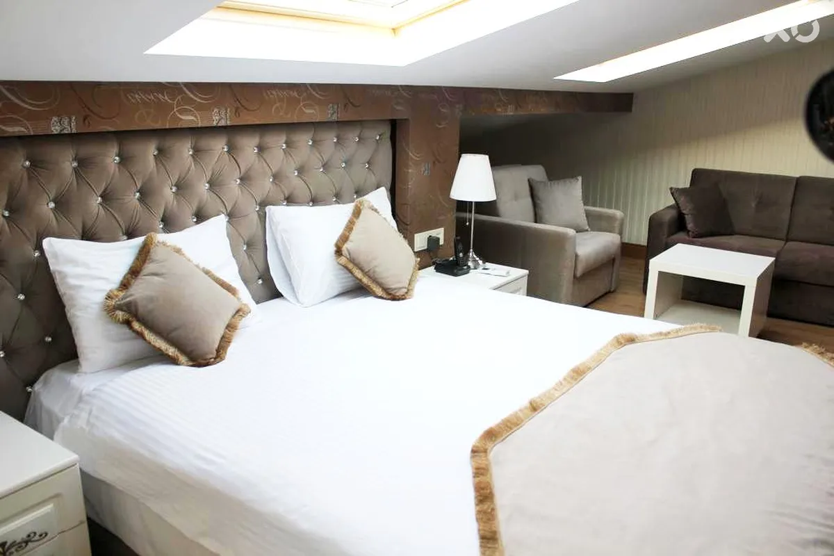 Diamond Royal Hotel