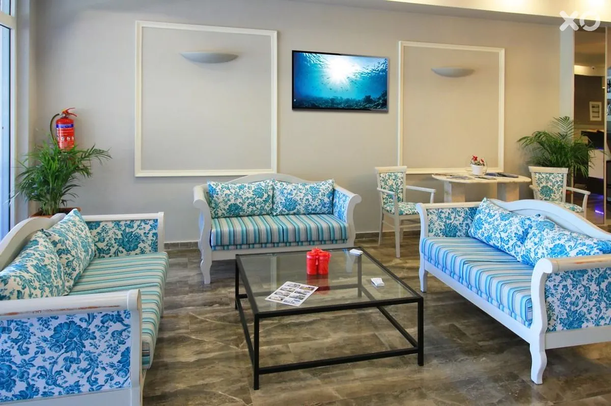 Silver Bay Hotel
