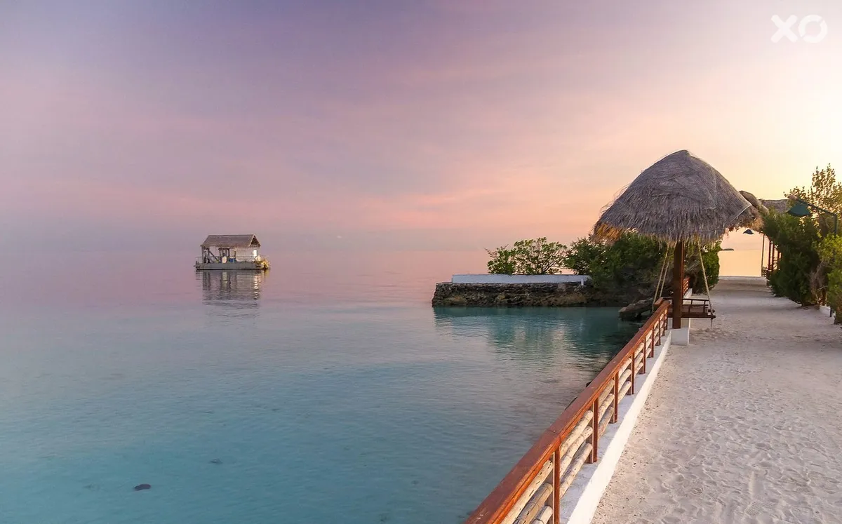 Makunudu Island Resort