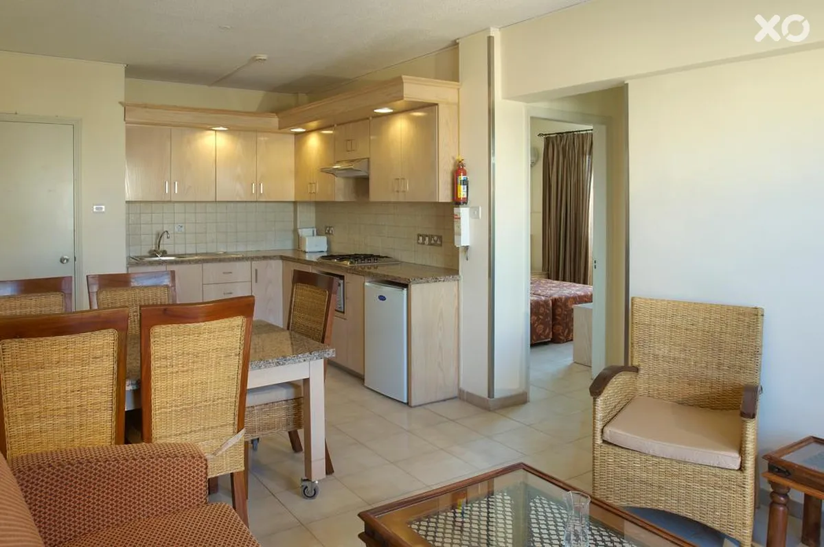 Senator Hotel Apartments