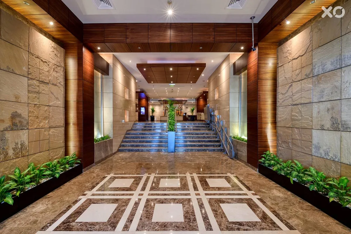 Majestic City Retreat Hotel