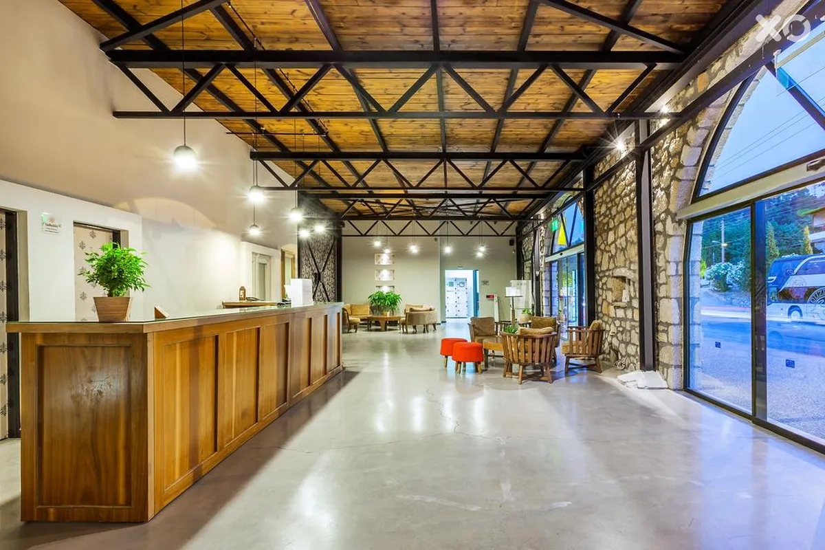 Kriopigi Hotel