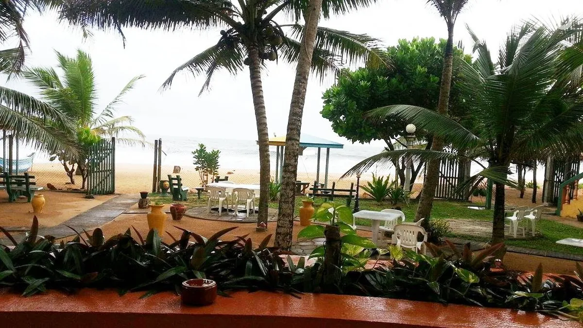 Oasey Beach Hotel