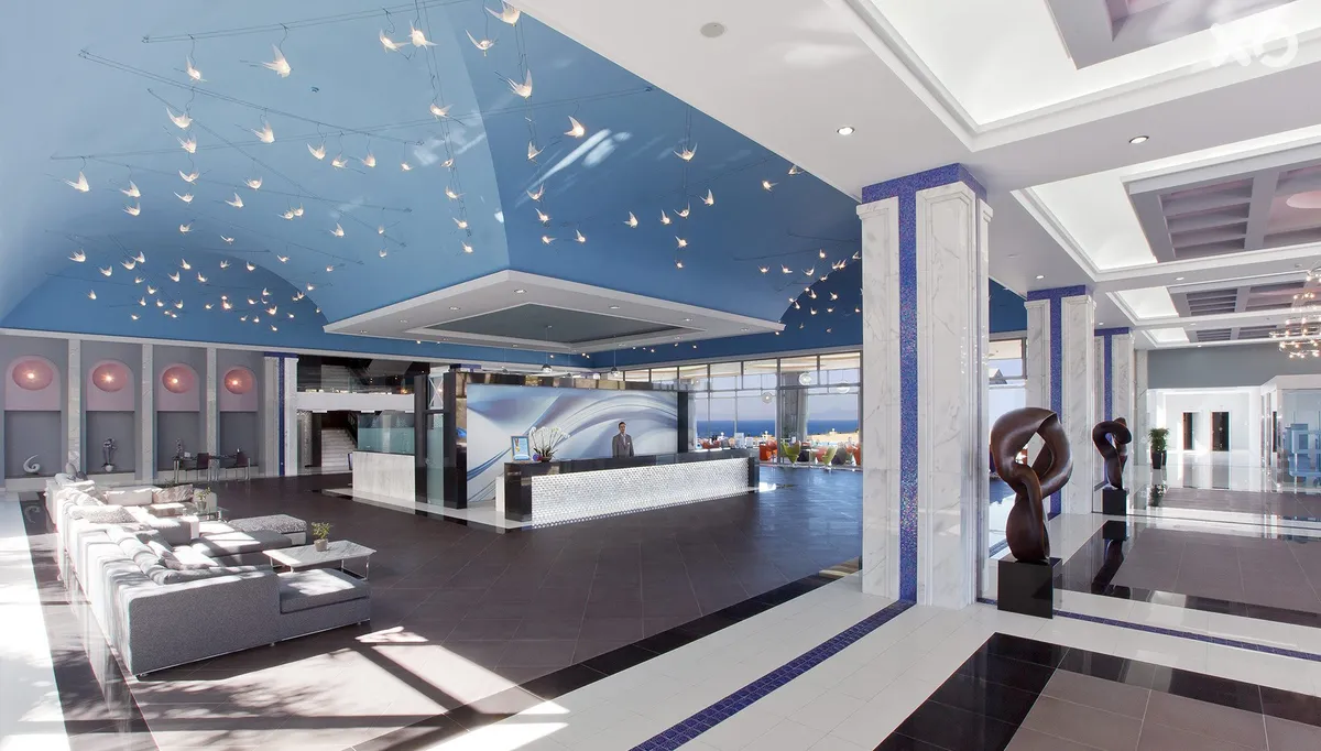 Atrium Platinum Hotel