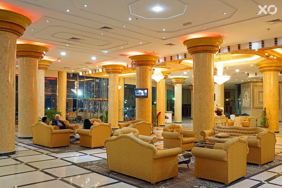 Crown Palace Hotel