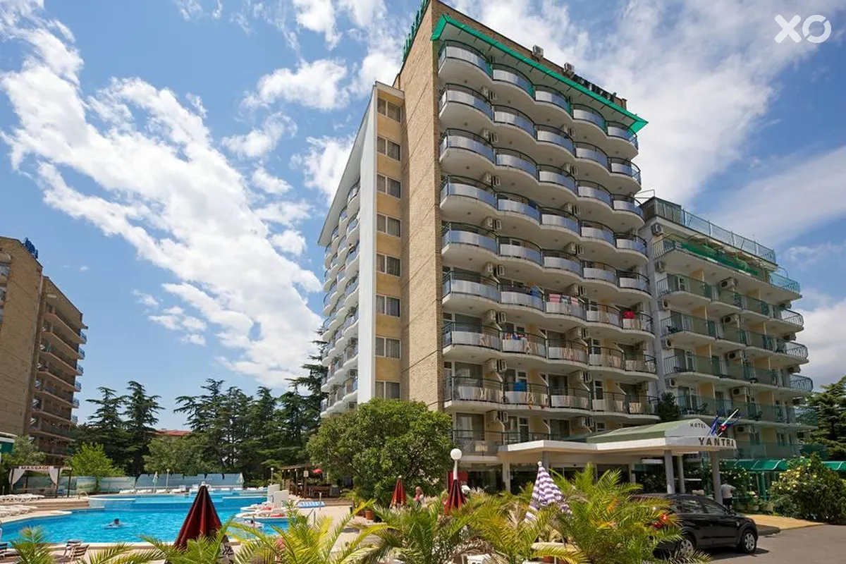Yantra Hotel