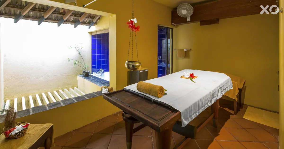 Royal Palms Beach Hotel