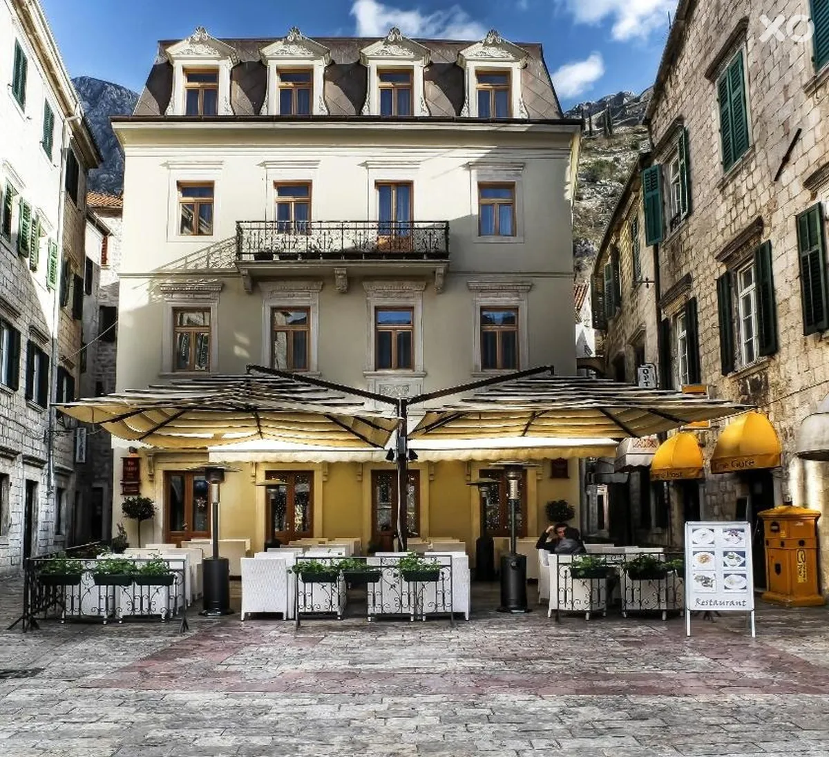 Vardar Hotel