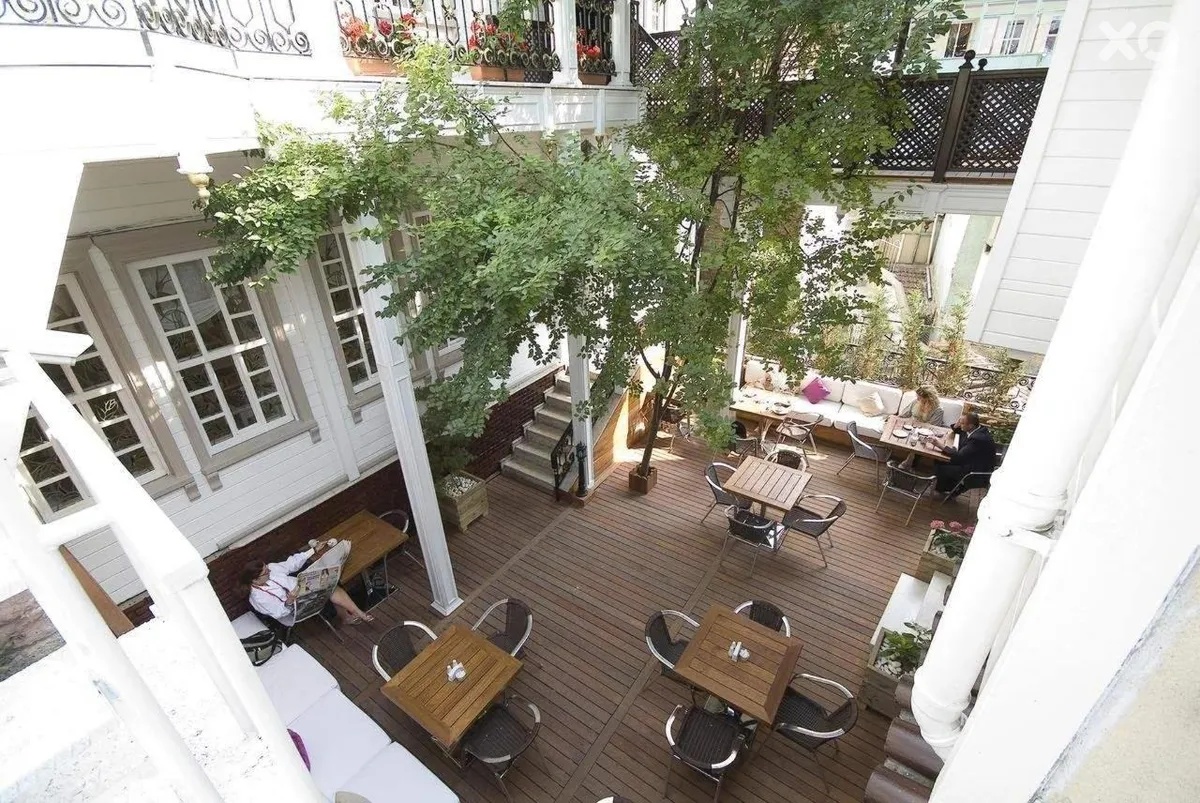 Avicenna Hotel