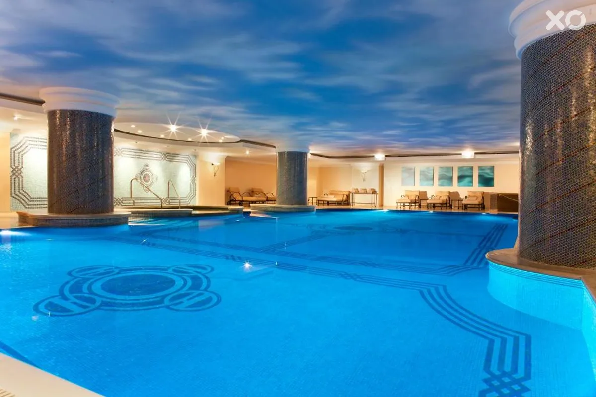 The Ritz-Carlton