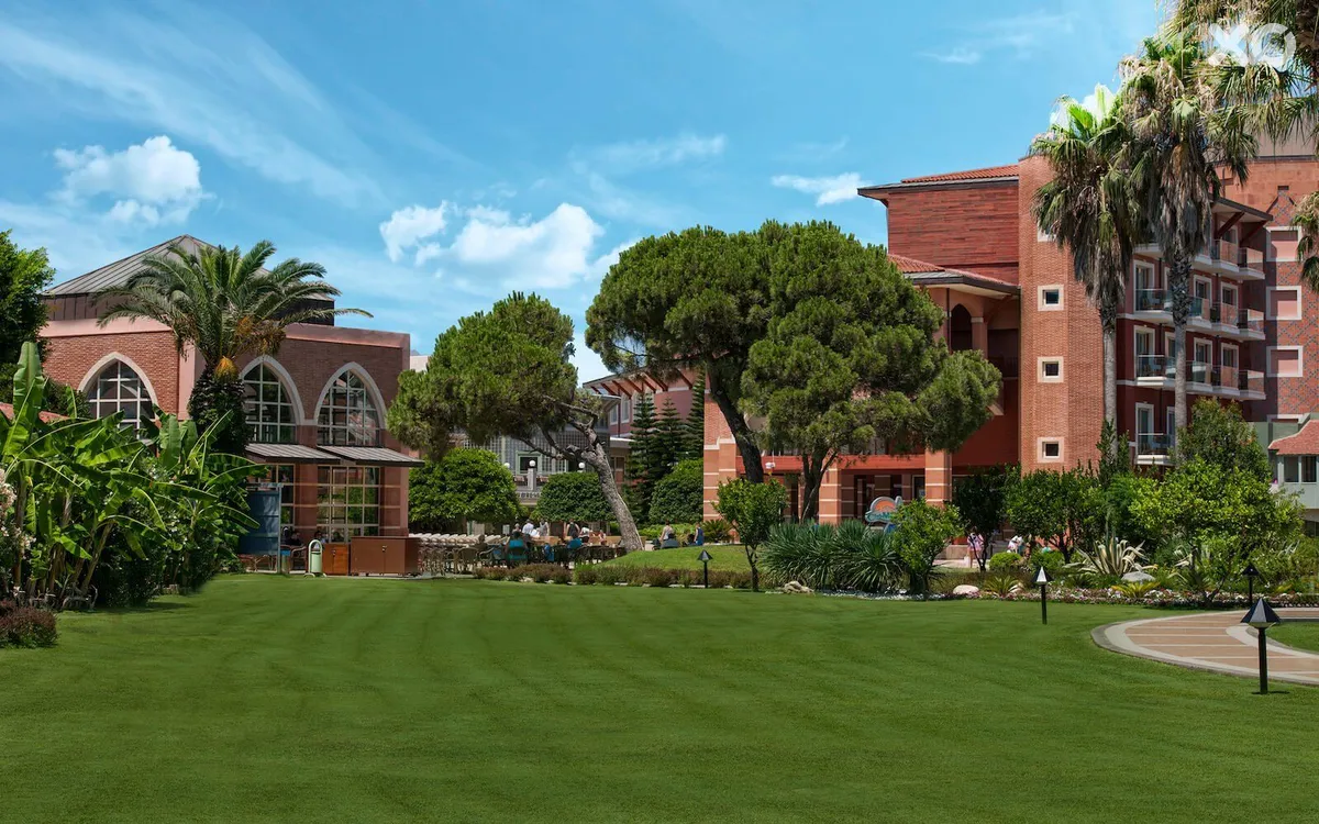 Club Mega Saray