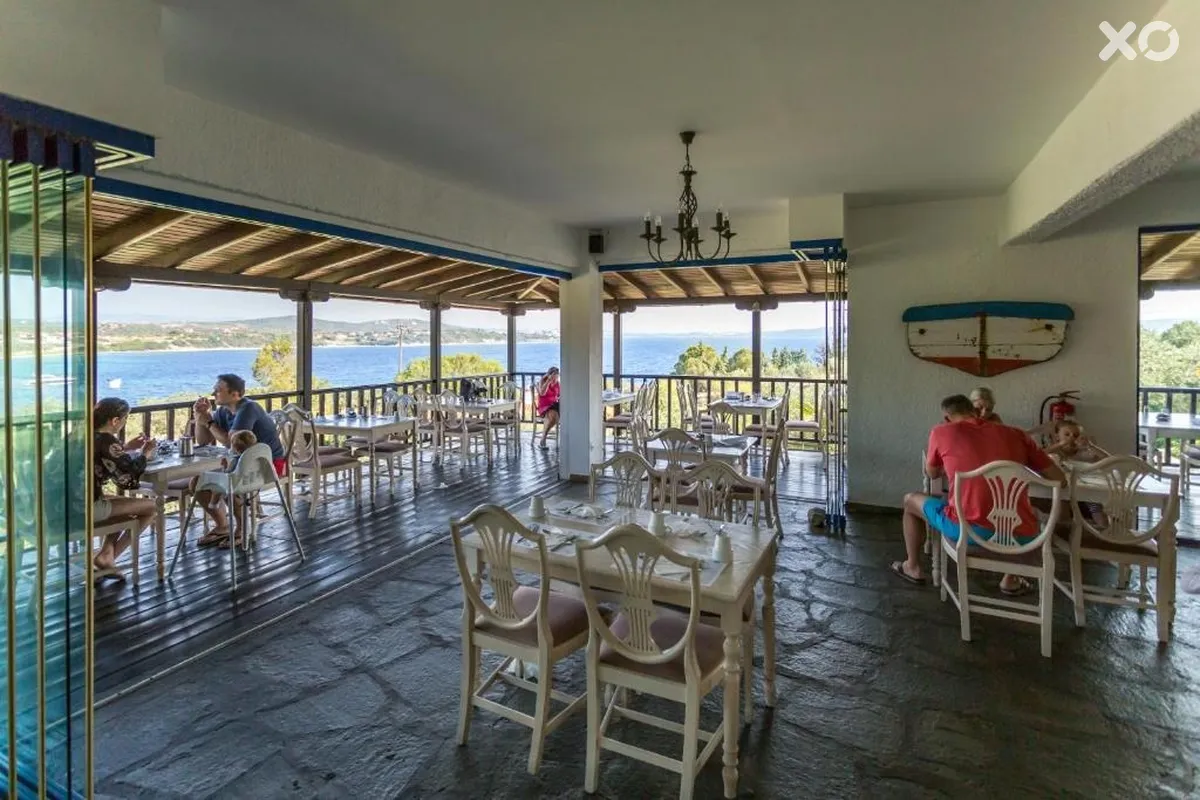 Agionissi Resort
