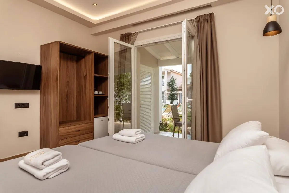 Aeolos Boutique Hotel & Suites