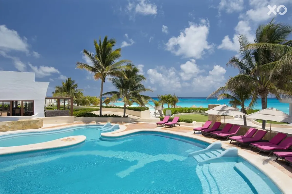 Krystal Altitude Cancun
