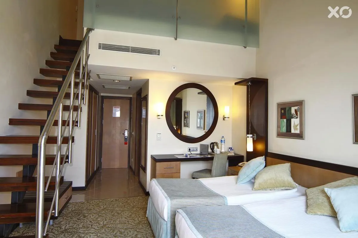 Royal Wings Hotel