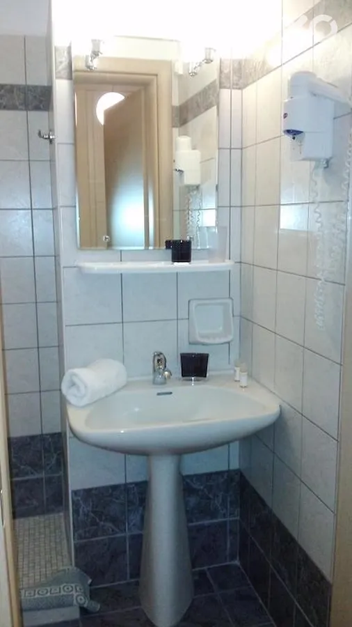 Voula Hotel & Apartments