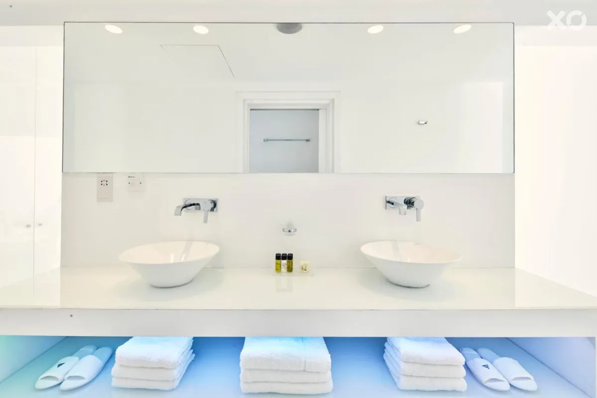 So White Club Resort
