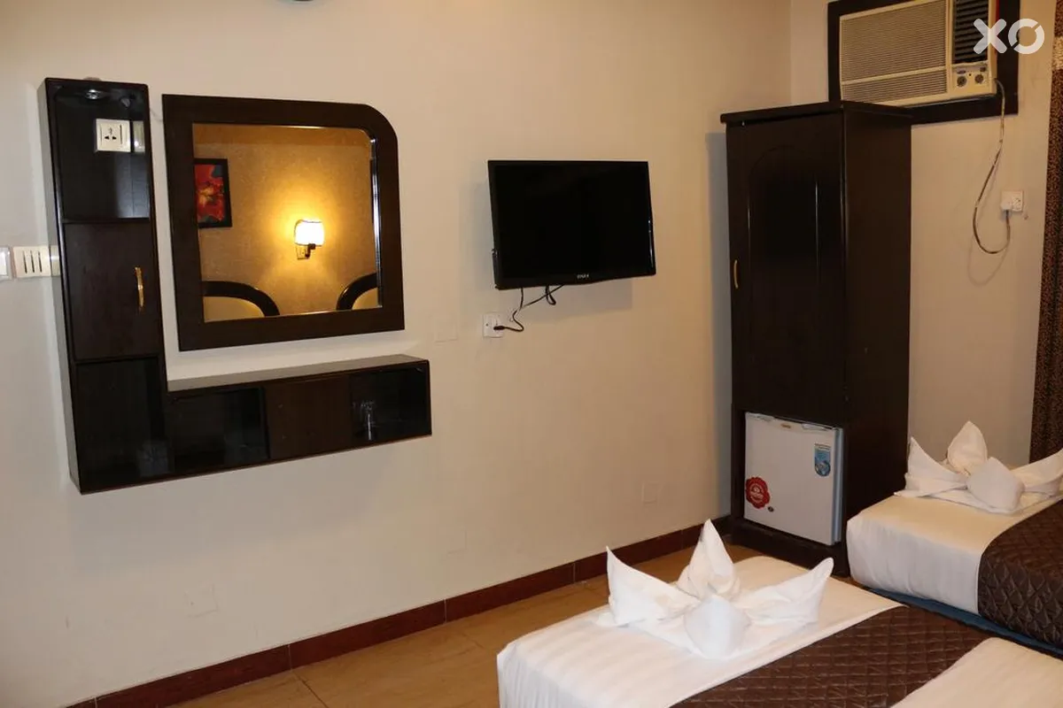 Grand Sina Hotel