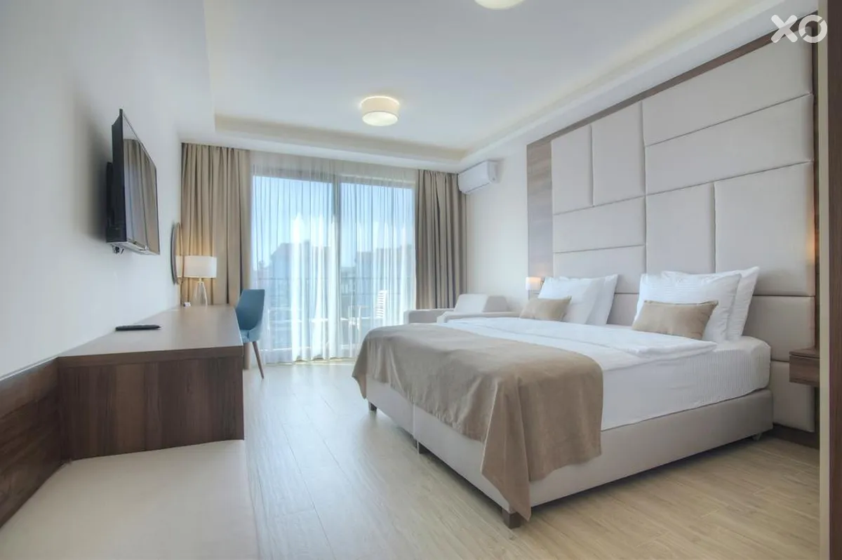 Twelve Hotel