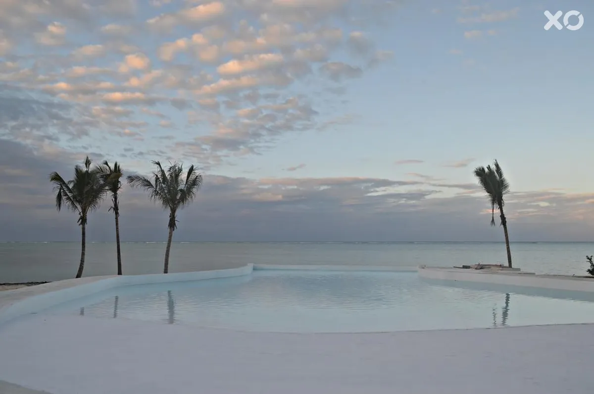 Zanbluu Beach Hotel