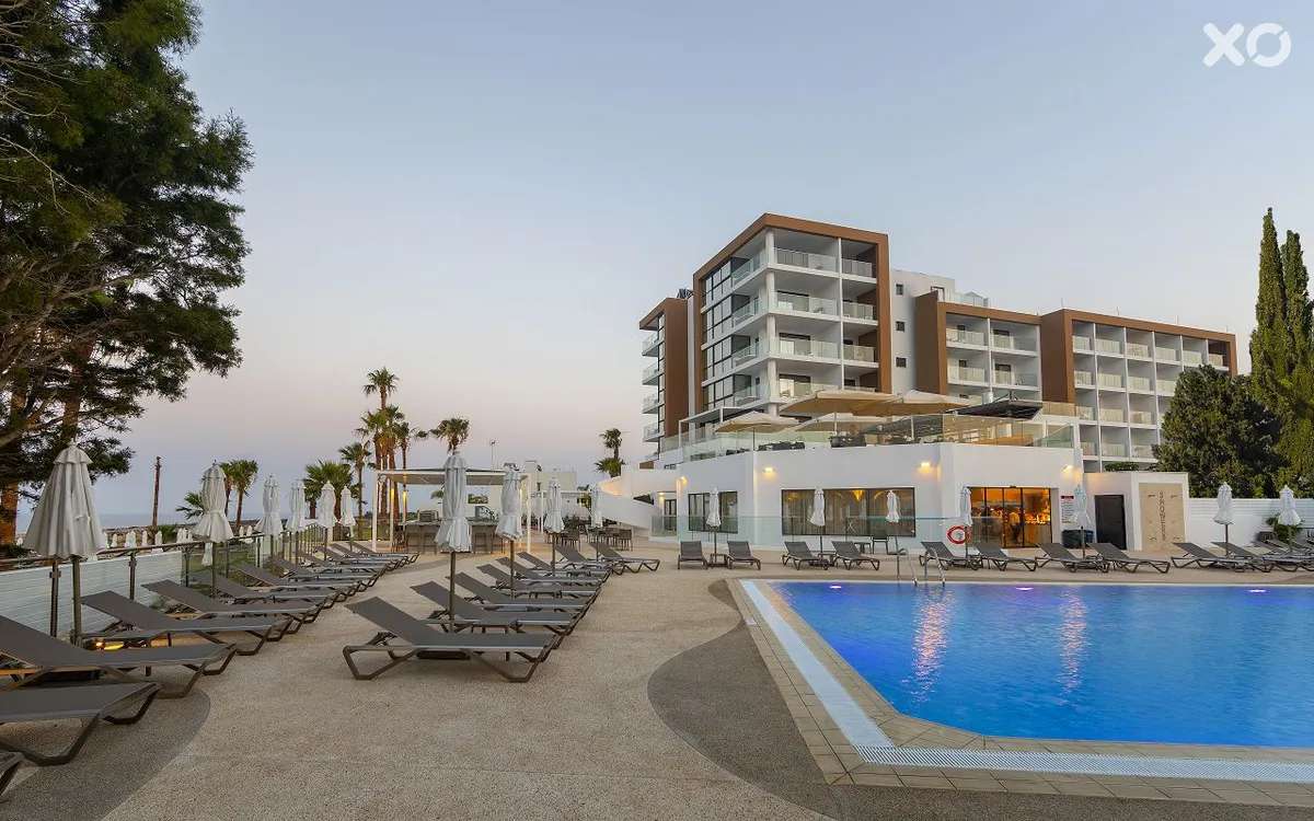 Leonardo Crystal Cove Hotel & Spa by the Sea