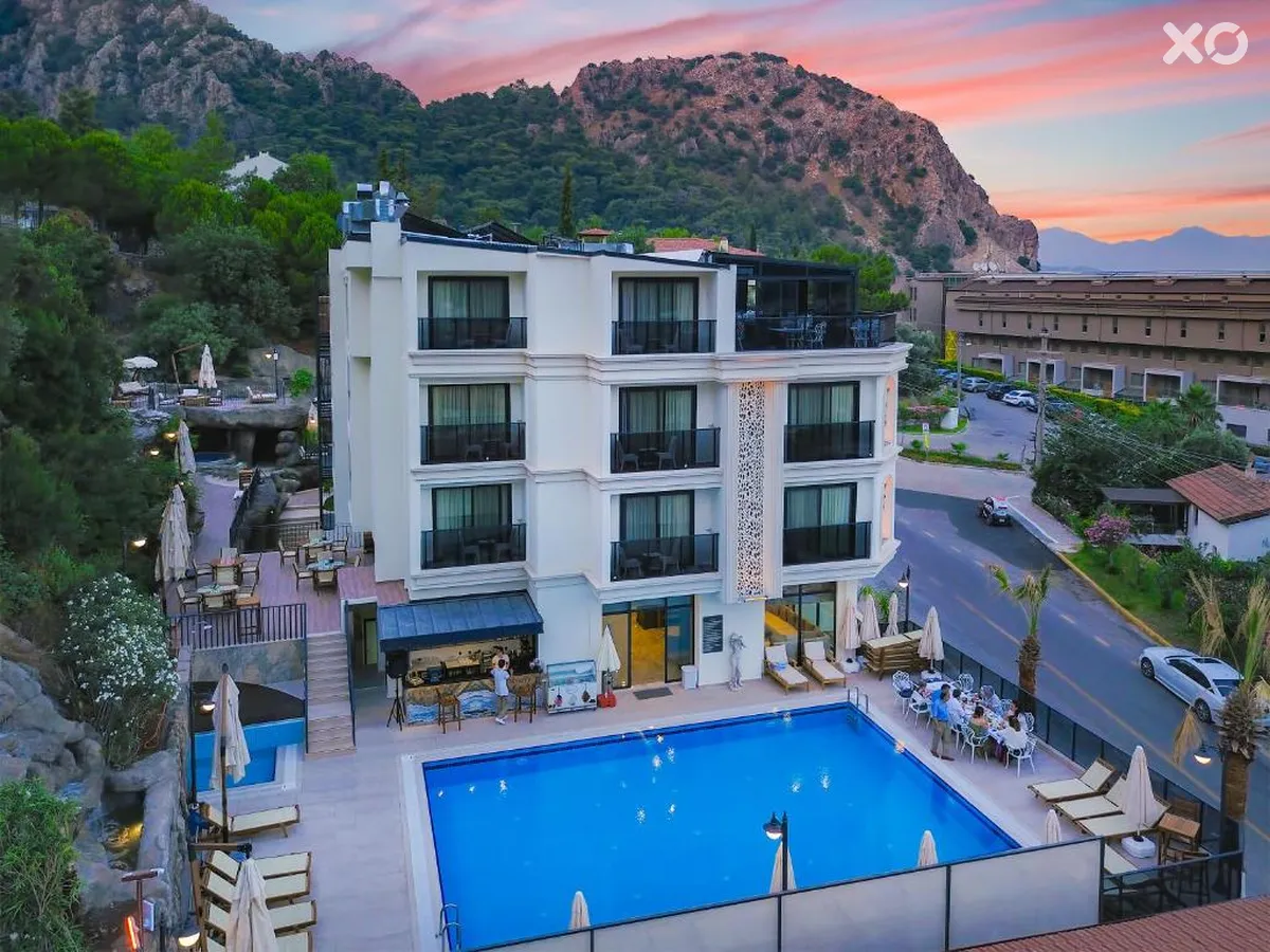 Amossia Elite Boutique Hotel