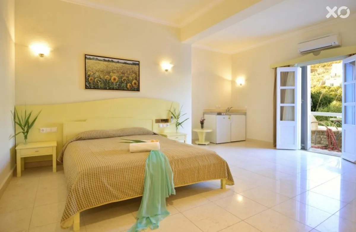 Petinos Hotel