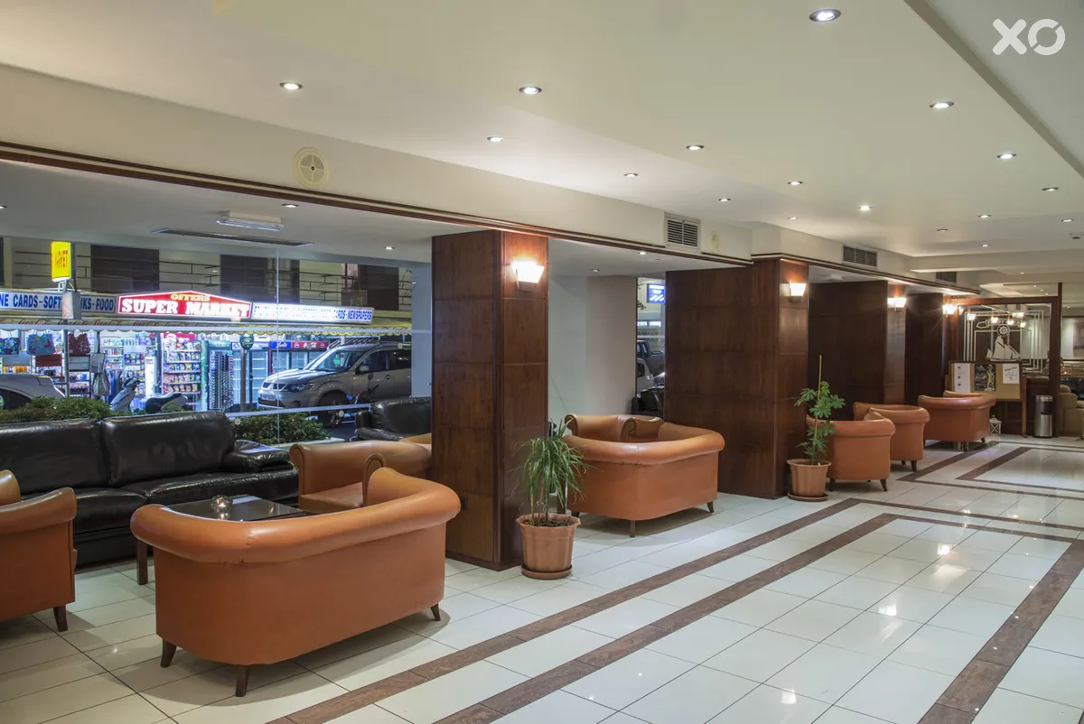 Manousos City Hotel