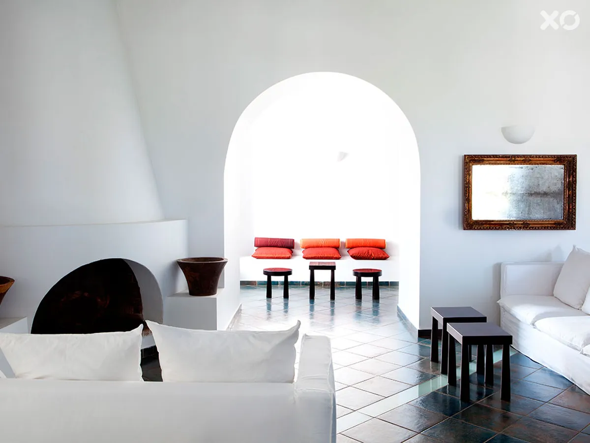 Minos Beach Art Hotel