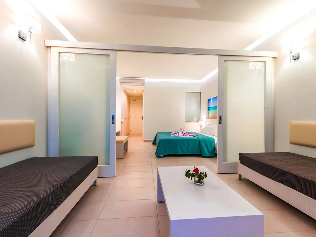 Lindos White Hotel & Suites