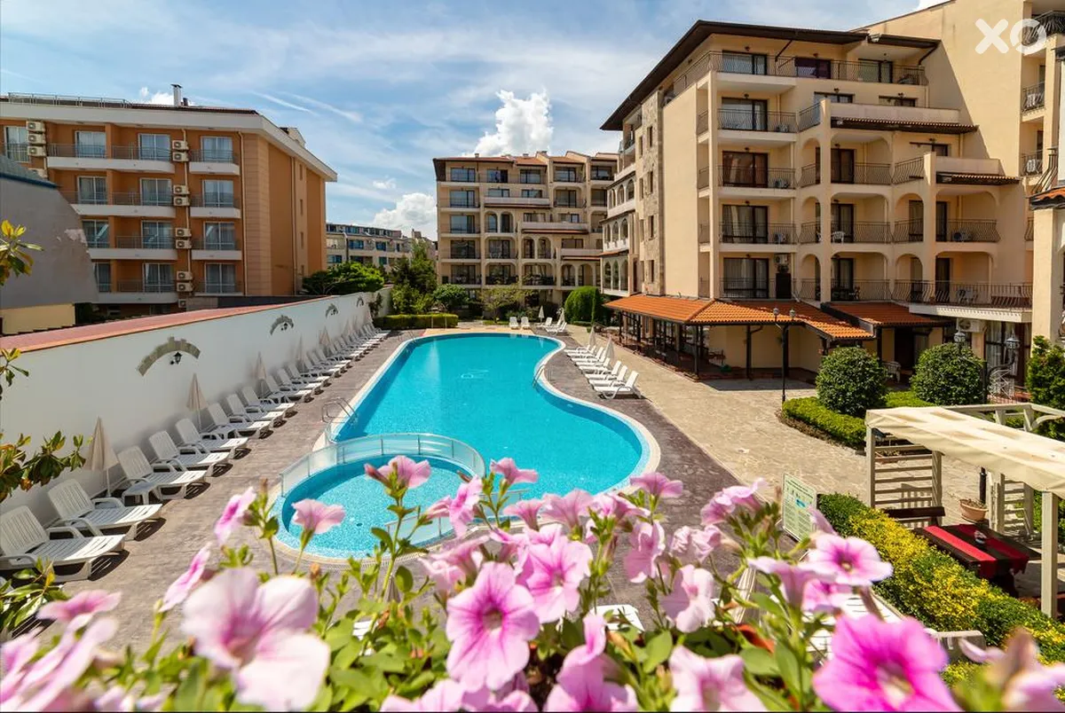 Rose Village Aparthotel