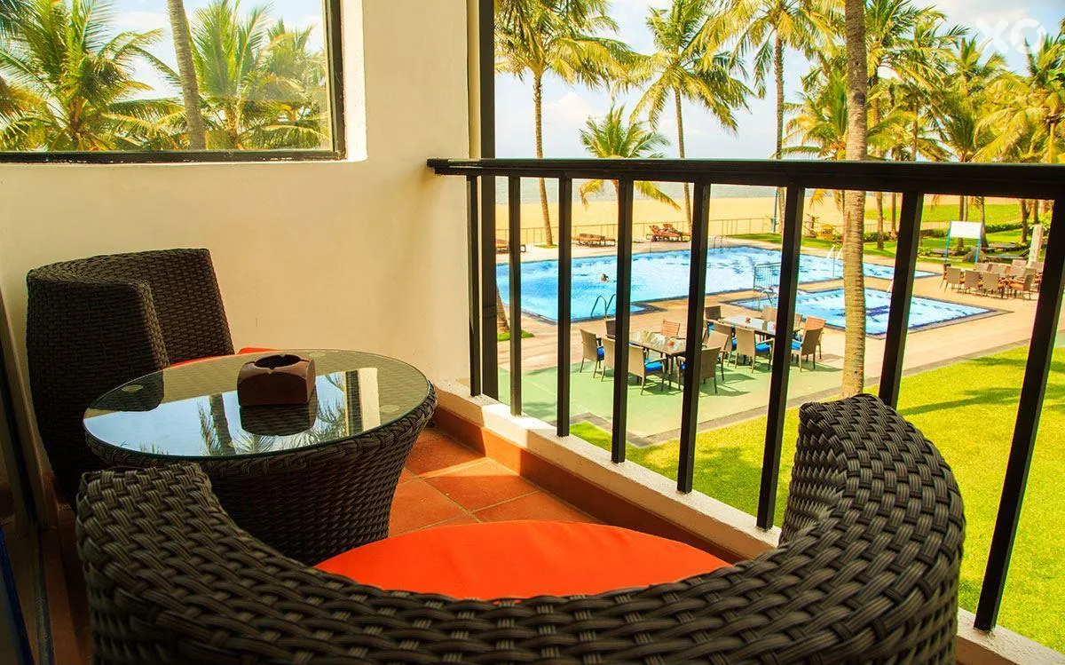 Camelot Beach Hotel