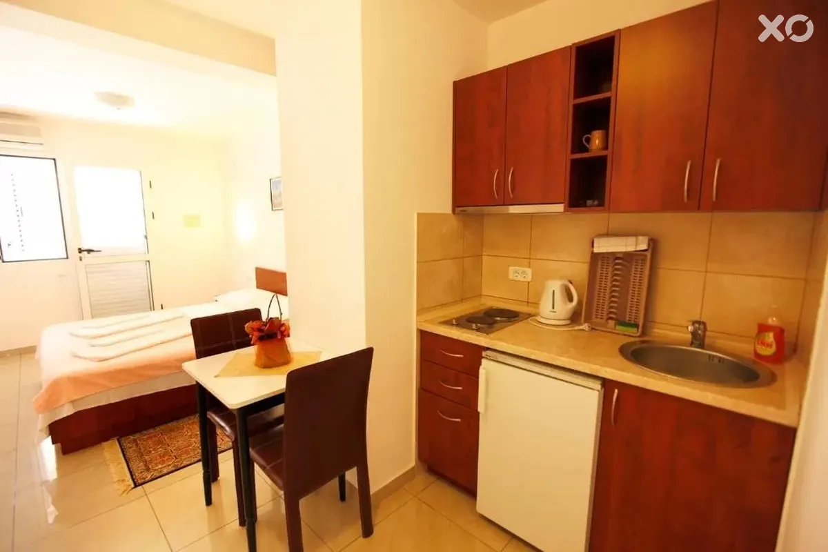 Baron Apartments
