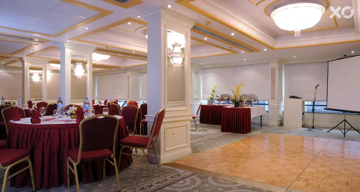 Admiral Plaza Hotel