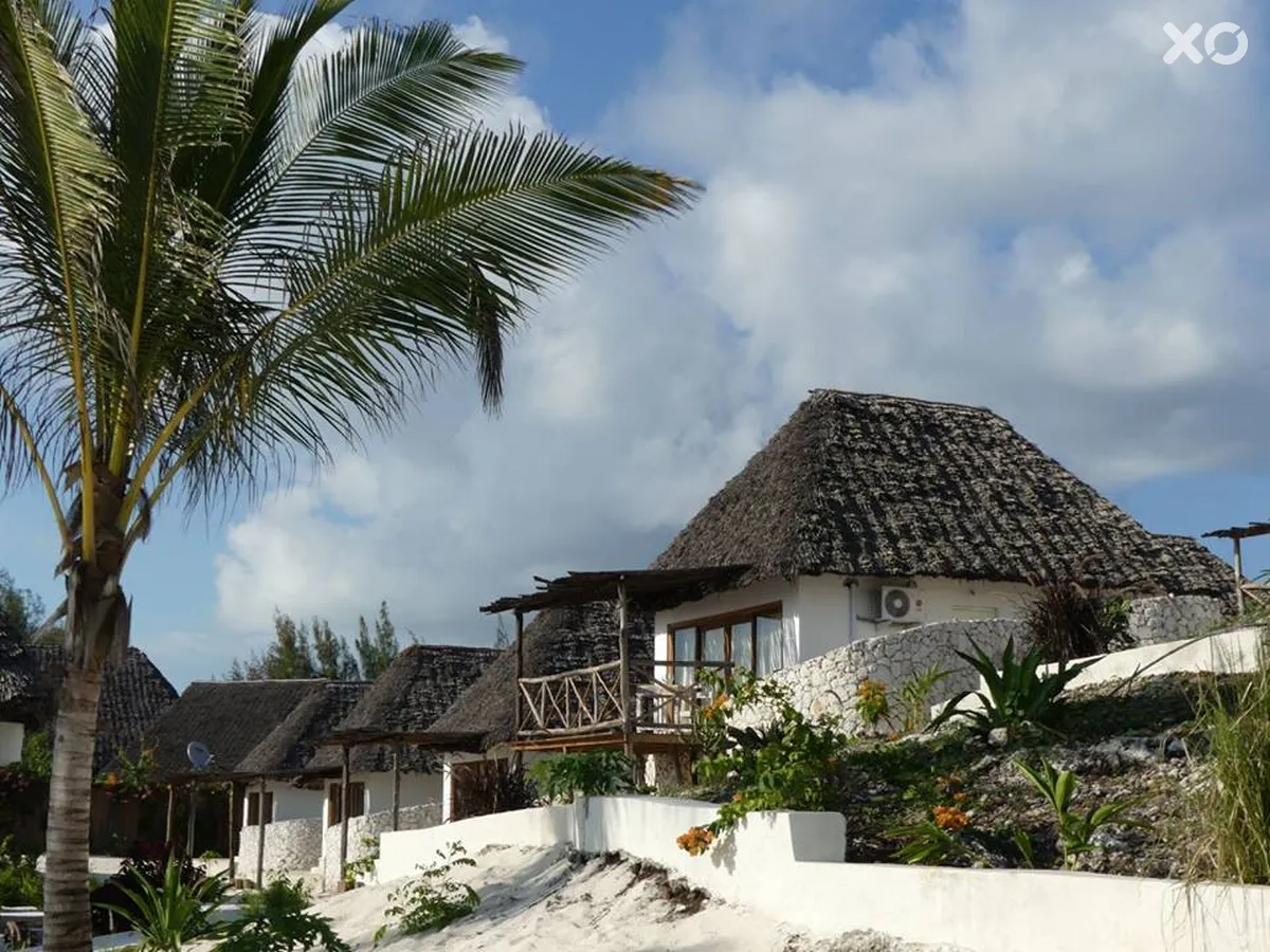 Zanbluu Beach Hotel