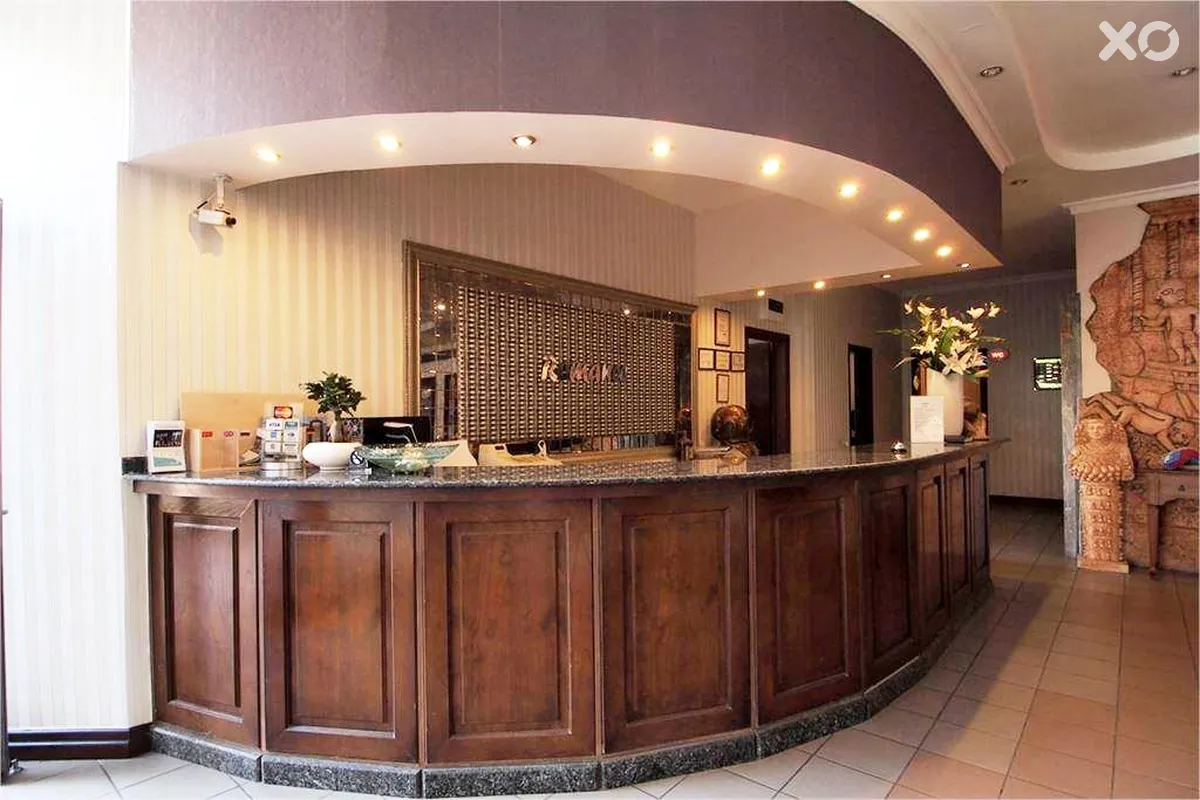 Romance Hotel