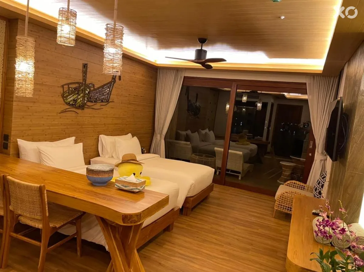 Sinae Phuket Luxury Hotel
