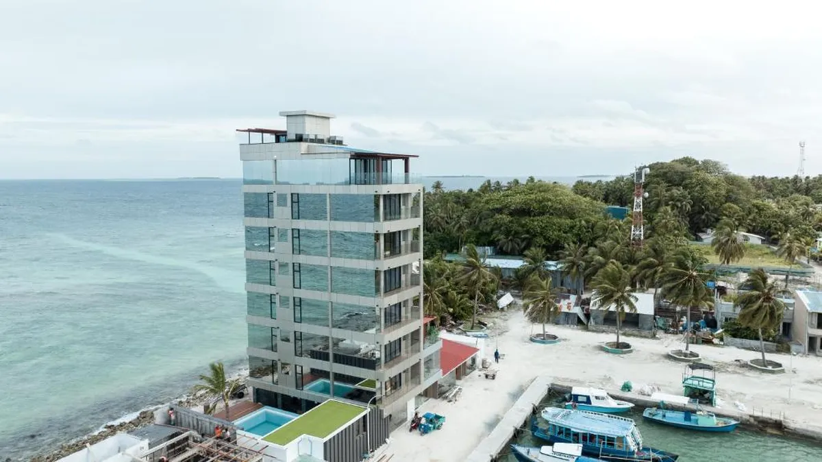 Clarks Exotica, Kamadhoo Maldives