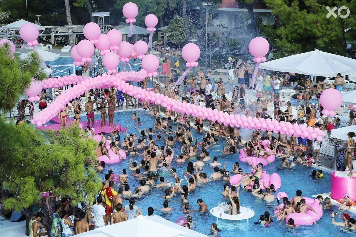 Rixos Sungate Hotel