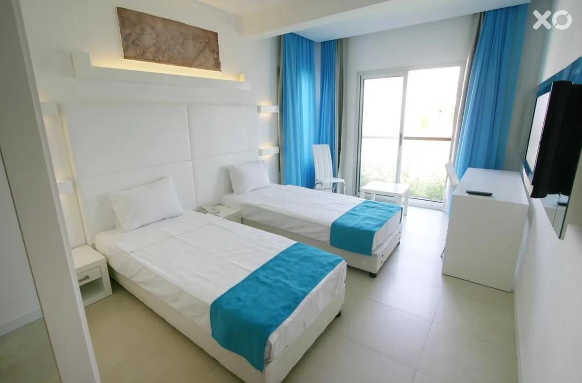 Costa Luvi Hotel