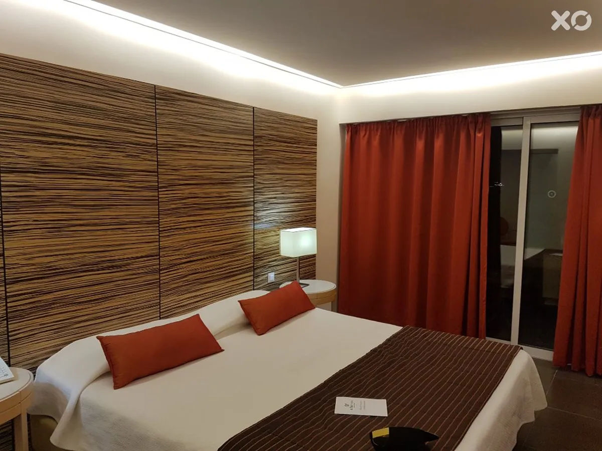 Eden Roc Resort Hotel