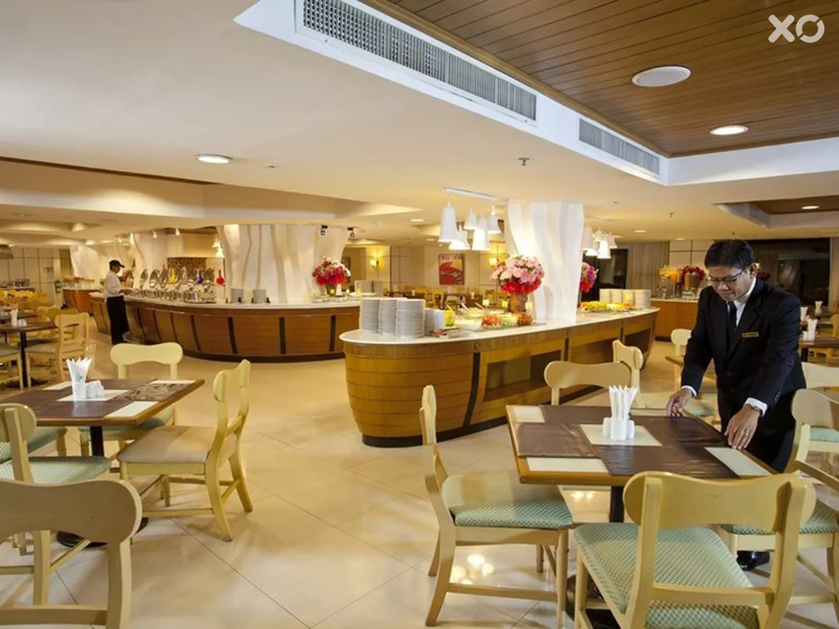 Jomtien Palm Beach Hotel & Resort