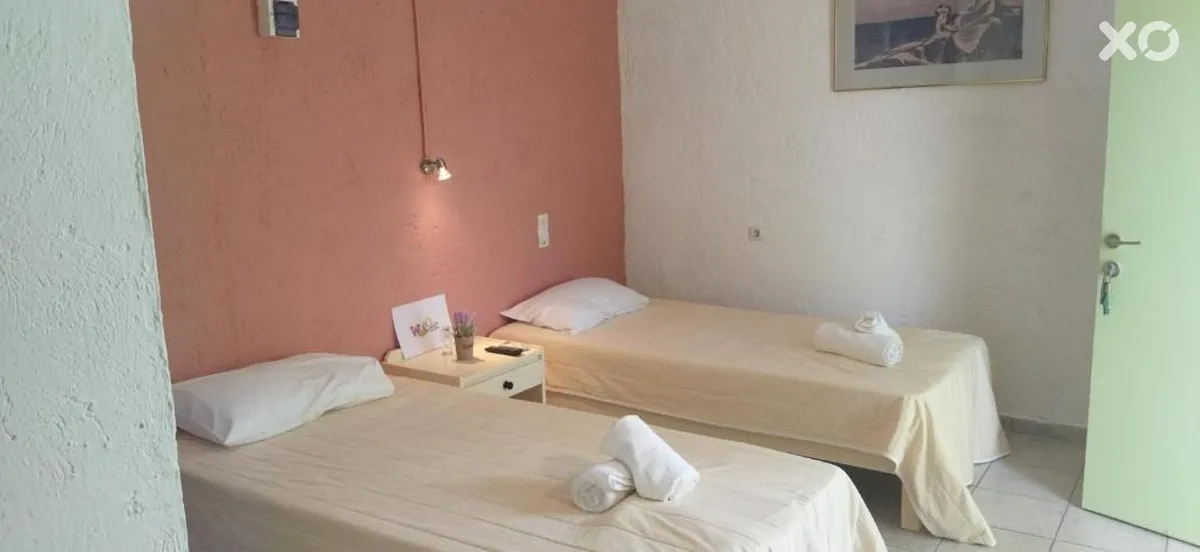 Cleo Rooms