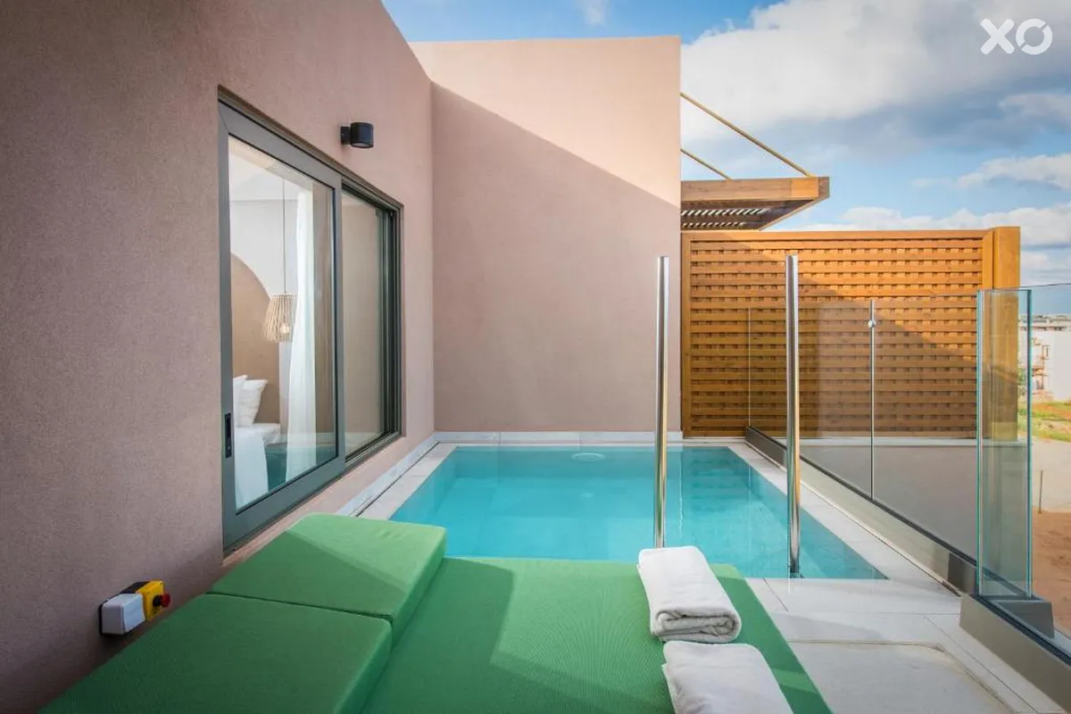 Paralos Venus Suites