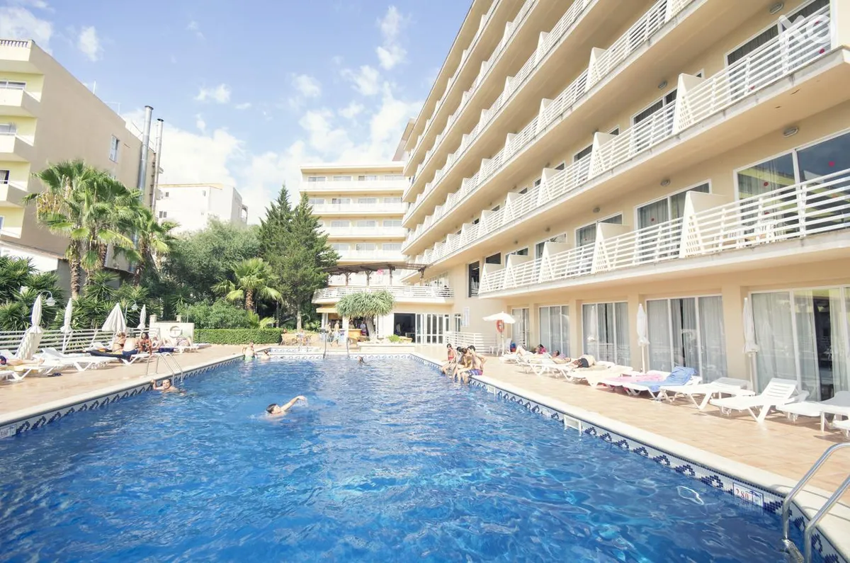 AzuLine Hotel Bahamas